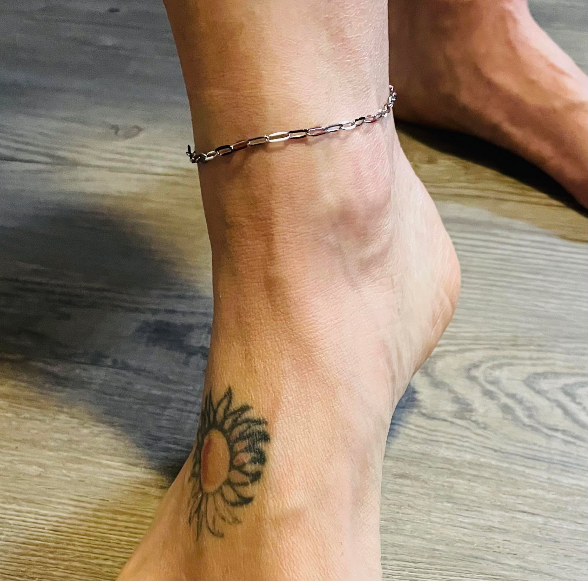 Linx’d a school spirit anklet today! 

Any other Ellicottville/West Valley Eagles fans out there that need a chain?!