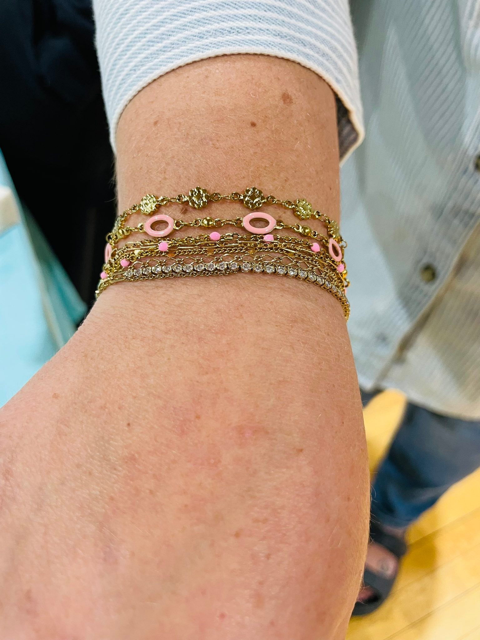 Day 1 of the Mayville Market was a success! Despite the weather, the ladies came out to get Linx’d. My favorite part of the day was Linxing several ladies who had welded stacks. YES, you CAN mix and match. These ladies added some great pieces to their arm parties. Thankful they chose me and looking forward to serving them in the future! 🩵⛓️

Come see me tomorrow from 10-2!!