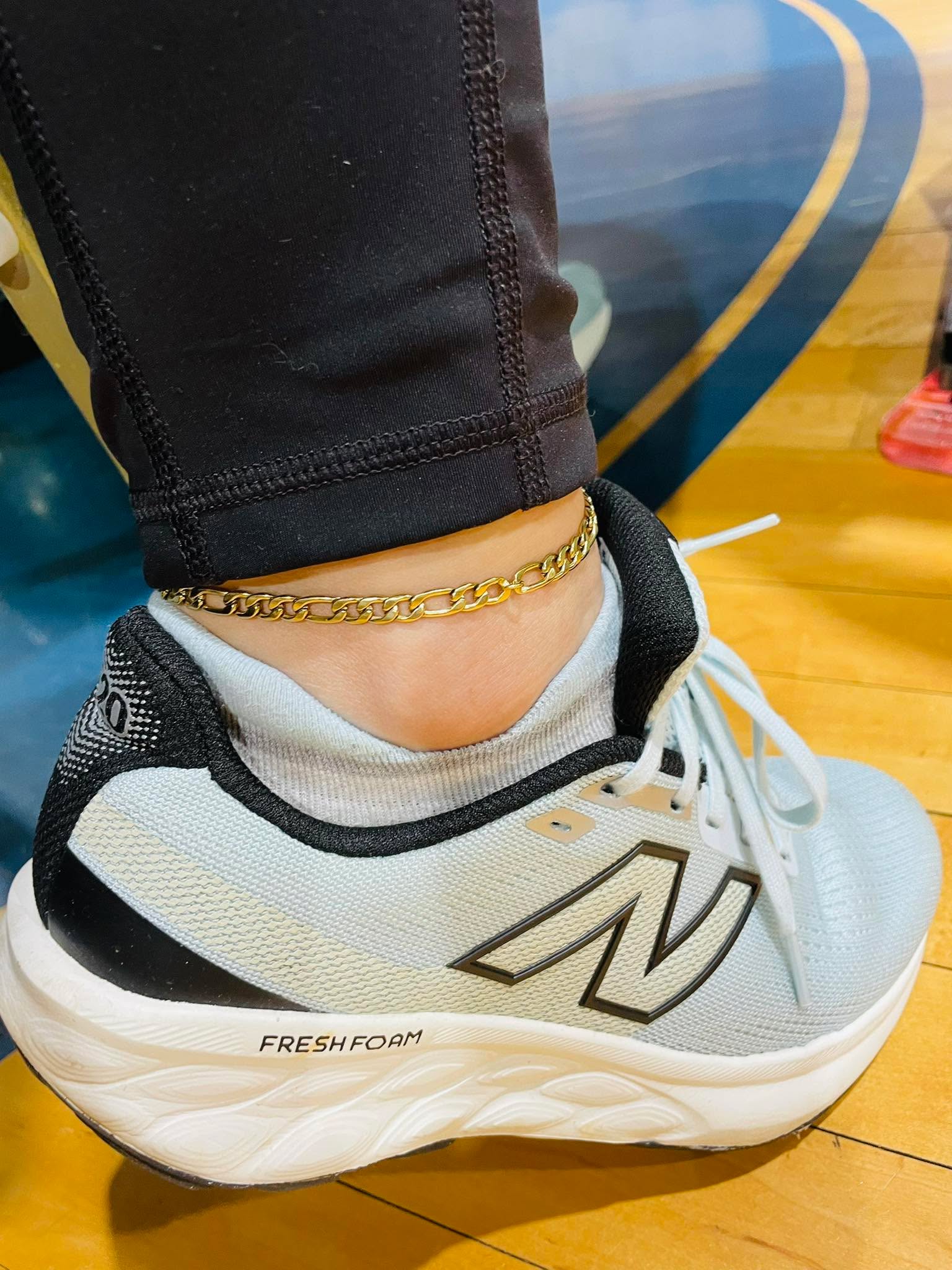 Day 2 of the Mayville Market was a fun one! Today was all about the anklets. I had such a fun time with the group of vendors I was near and booked some events and appointments for the summer! I seriously love what I do!!

Did you know that you can get a $50 credit for inventory when you start your own permanent jewelry business in April?! Let’s chat! 🩵⛓️