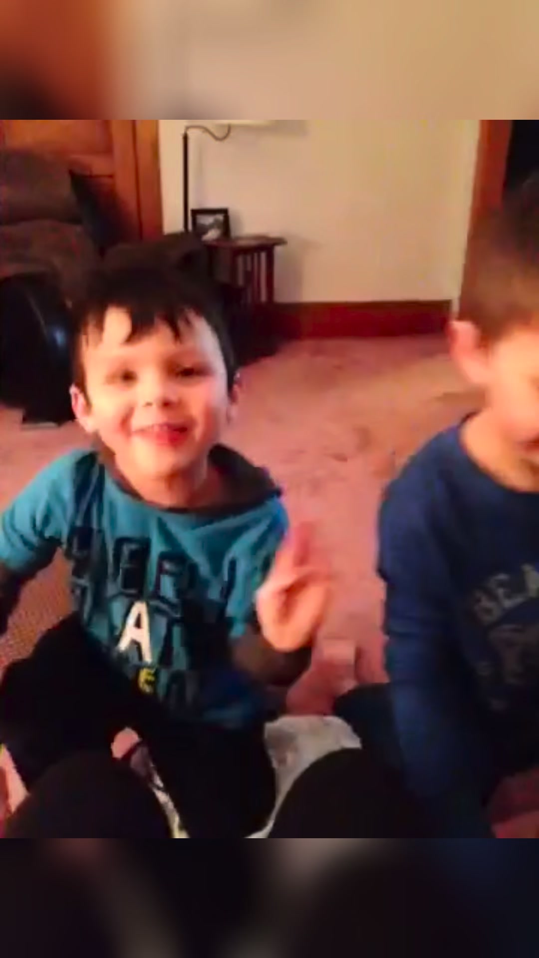 I'm an astronaut, you're the Moon
I starе at you, I sing to you
I circle you 🎶

🌎🌕✨