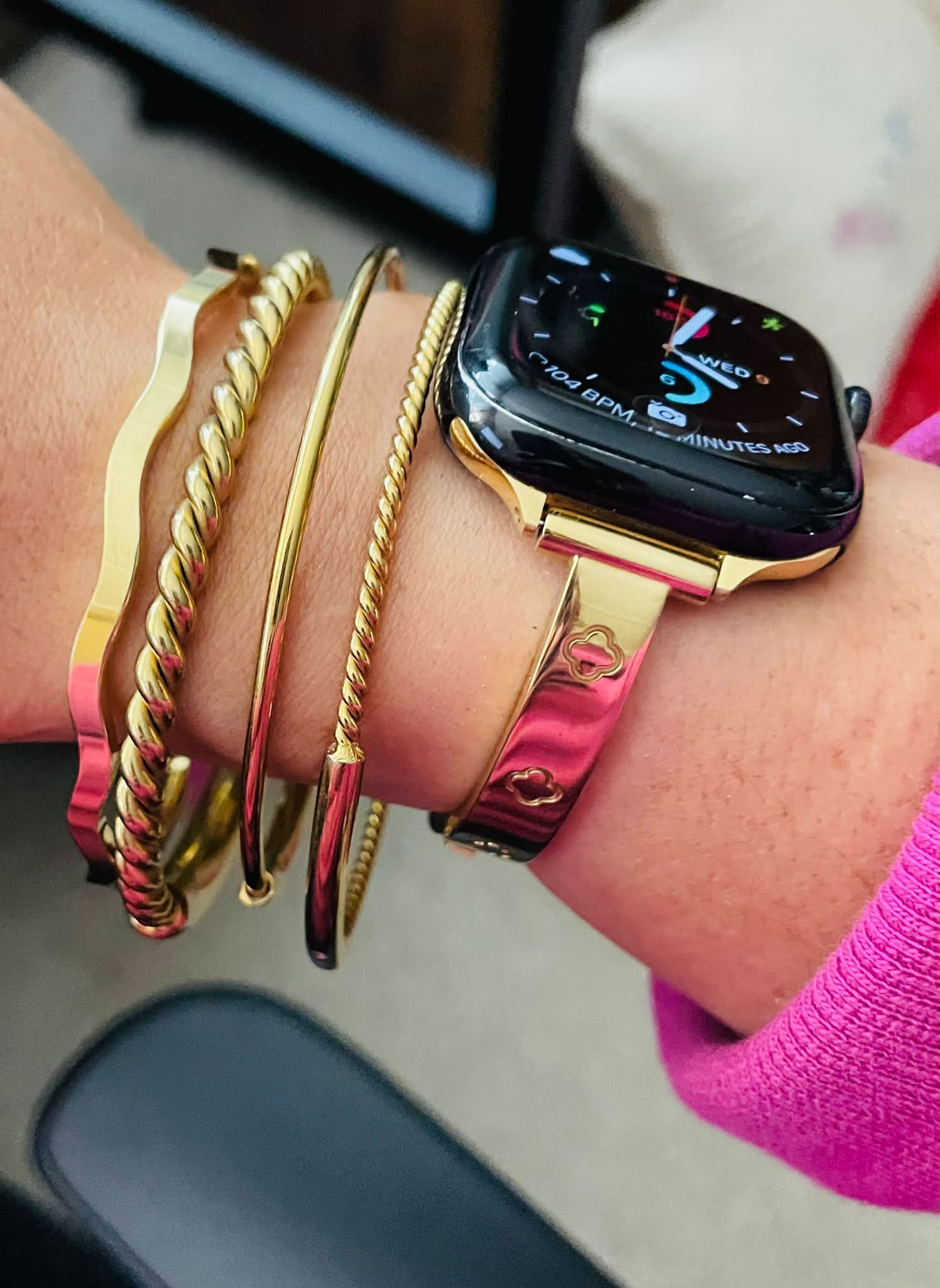 I will officially never be able to sneak up on anyone 🤣, but I had to add the Wavy to my permanent bangle stack. 

I think it completes it, right? 

Right?

Or maybe I need one more…
